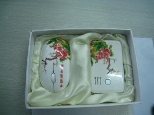 陜西文化:西安青花移動(dòng)電源+無線鼠標(biāo) 送禮送青花 送禮更有派_禮品、工藝品、飾品_世界工廠網(wǎng)中國(guó)產(chǎn)品信息庫(kù)